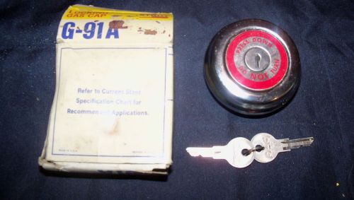 Nos vintage stant g-91a / xo-1906 chrome locking gas fuel tank cap w 2 keys -new