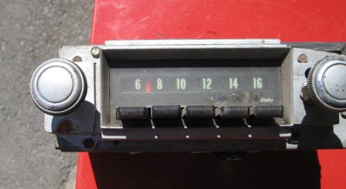 Vintage delco am radio made in canada