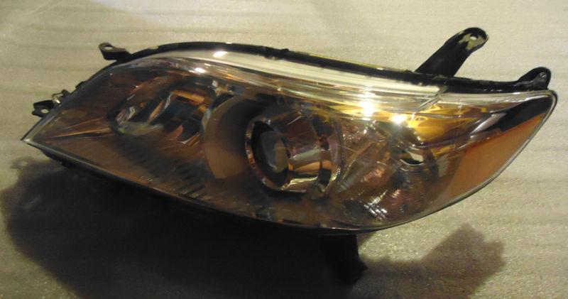 Used genuine 2011-2013 toyota sienna lh reflector headlight /headlamp 8115008050
