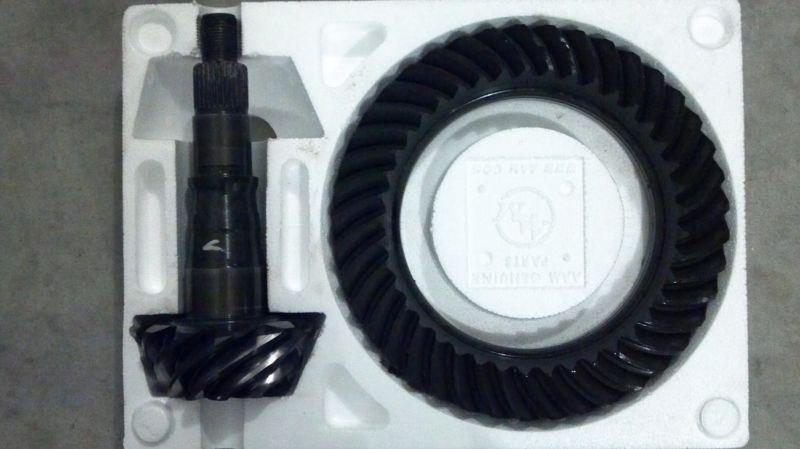 Used gm  9.25 ifs front 3.73 aam oe ring & pinion gear set