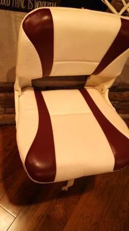 Tempress boat pedestal folding seat, burgundy, new