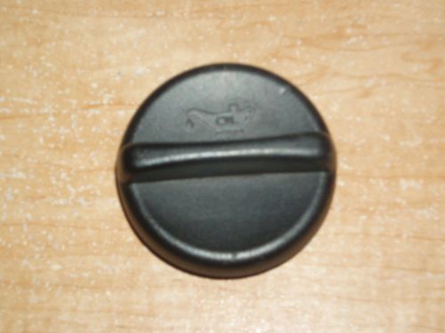 Suzuki forenza  oil fillr cap    2004-2008 used