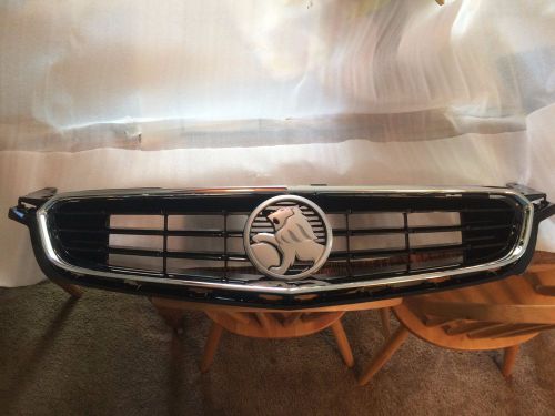 Holden upper grille and emblem kit for chevy ss