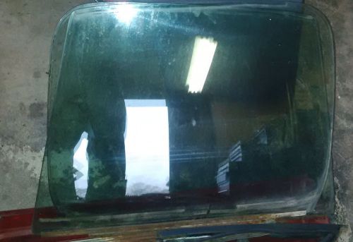 Door glass 76 chevy gmc pickup righ and left