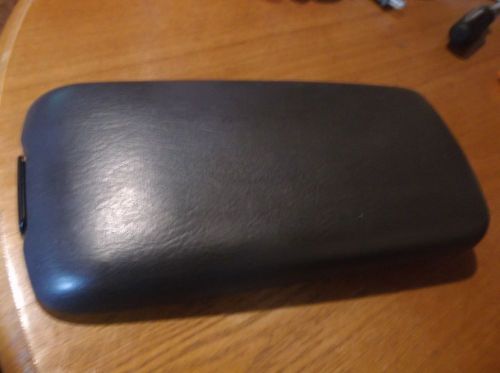 1997-01 jeep cherokee center console arm rest lid dark gray, nice free shipping!