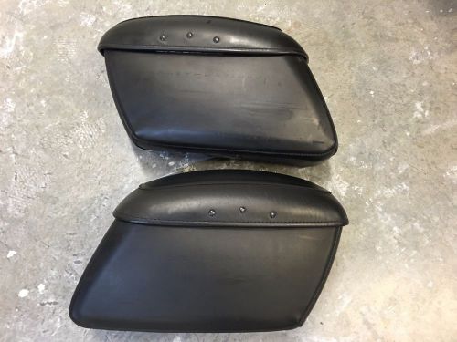 Softail locking leather rigid saddlebags 53061-00b