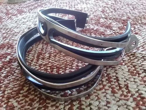 Ducati-748-916-996-998-stock-exhaust-strap-mount-system
