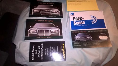 2005 chrysler 300 owner&#039;s manual with case 1094846