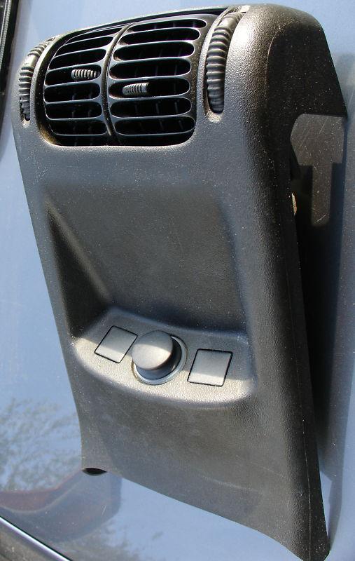Saab 9.5  rear console ac / heat vent 03 04 05 06?