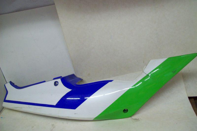Used, right side tail piece for a kawasaki zx750j 1991-92.  zx7 ninja side cover