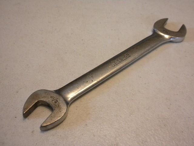 Snap-on 9/16-5/8" open end wrench vo1820.