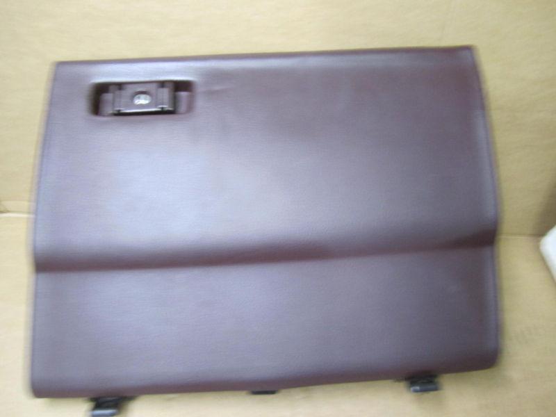 Toyota supra 87-88 1987-1988 glovebox w/ latch lock & key dark red
