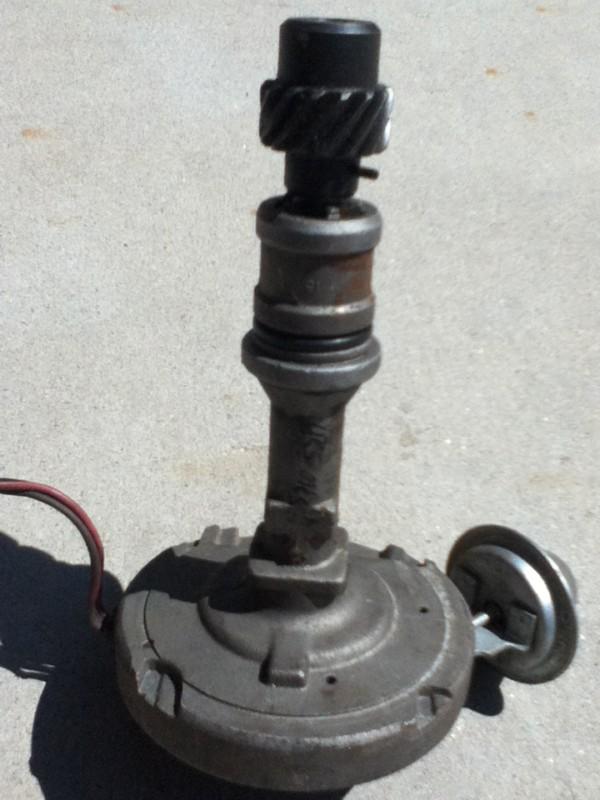 Oldsmobile points distributor 455 400 350 307 with vacuum advance olds
