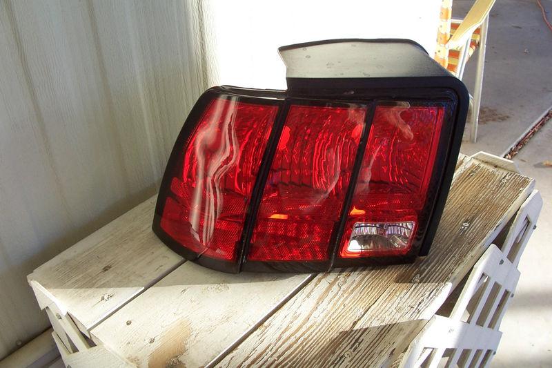 Mustang tail lights      left (drivers ) side