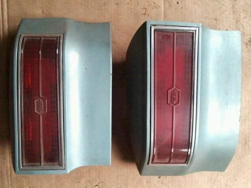 1976 olds cutlass rear tail light housing lens bezel - pair - lights rh lh