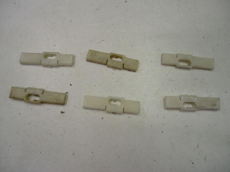1981/1988 cutlass supreme vinyl top molding clips,  rear set of 6 clips