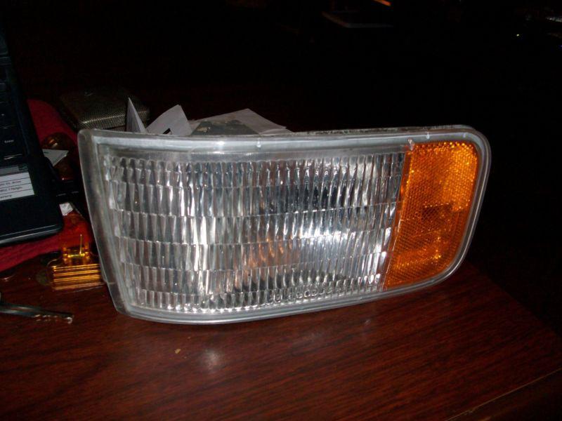 1993 93 1994 94 1995 95 cadillac seville sts rh corner turn park light oem  96