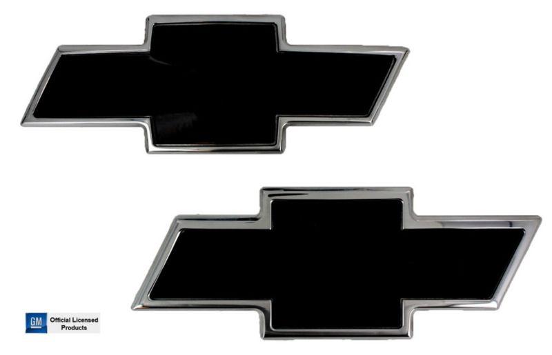 All sales 96106kc grille and tailgate emblem set avalanche chrome/black 2 pc.