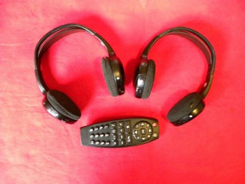 Gm rear entertainment 2 **wireless** headphones &amp; 1 tv dvd remote controls