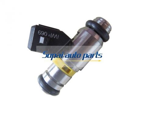 New fuel injector iwp069 for performance  45lb 491cc