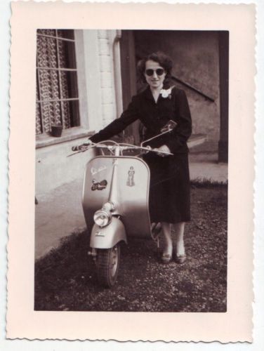 20 different photos printed on glossy paper vespa piaggio vespa scooter