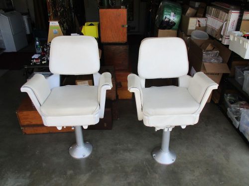 Murray white vinyl boat captain chair with pedestals ( only 1 left ))
