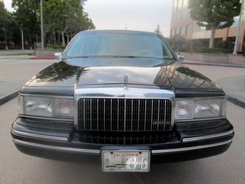 1992 lincoln town car limousine