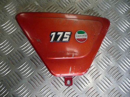 Genuine laverda 175 125 1976-85 right side panel with badges