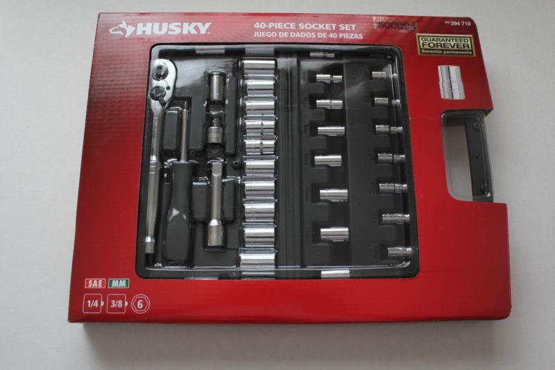 Husky40 piece 3/8 in. drive mechanics tool set model # 65921 sku 394710 new