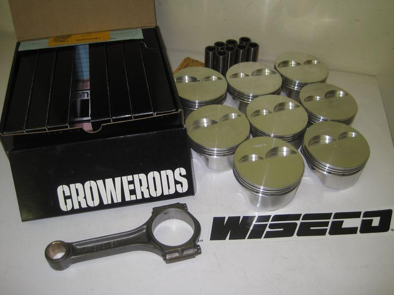 Crowerods and wiseco pistons sbc (l@@k)