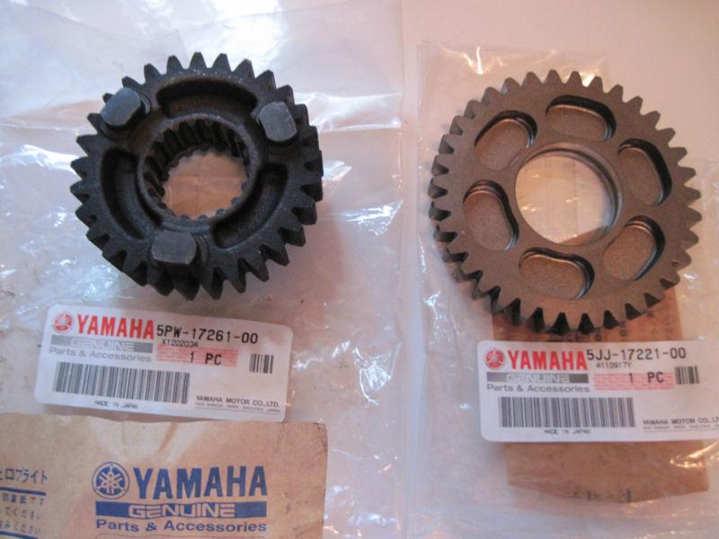 Yamaha r1 1999- 2003 new 2nd gear wheel & 6th gear wheel oem   