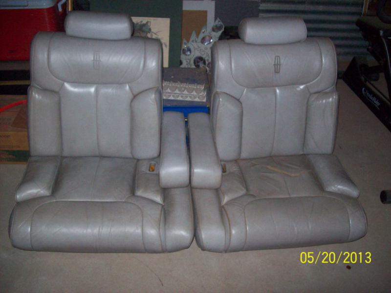 Purchase 1990 lincoln town car genuine oem front seats w/out tracks