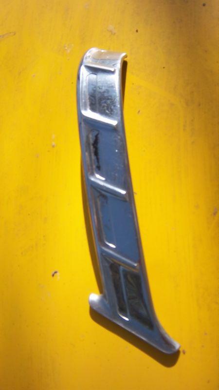 1956 chevy right rear door molding