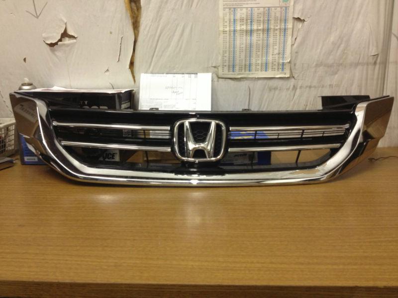 2013 honda accord sedan chrome grille oem 