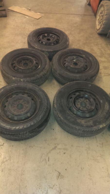 1992-1996 toyota camry set of tires & rims 195x70x14 (been sitting a long time)