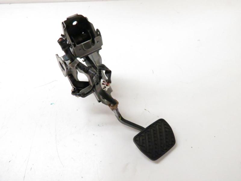 Infiniti m35 06-08 brake pedal assembly, w/ sensor, a358