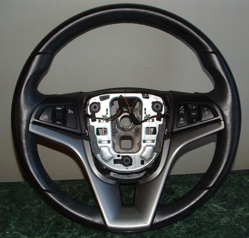 Leather steering wheel w/ audio and cruise controls 2011-13 chevrolet cruze euc