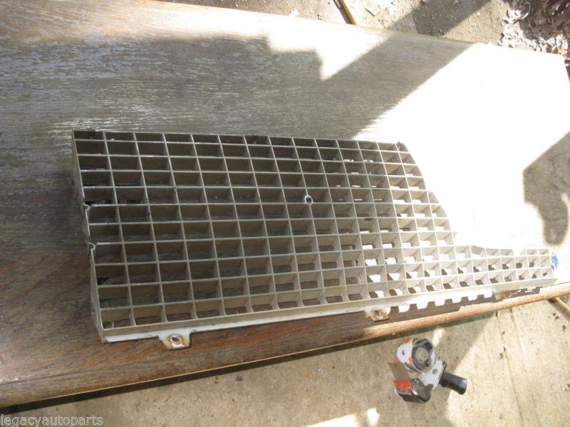 1966 ford thunderbird drivers side grill section