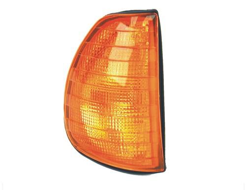 New uro parts turnsignal light - amber right mercedes-benz oe 0008208921