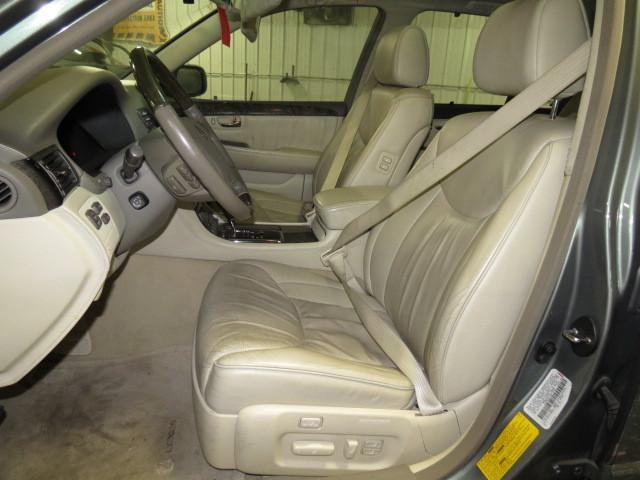 2002 lexus ls430 front driver seat belt latch only tan
