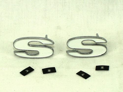 1967 camaro ss left or right fender emblem with speed nuts (1) show quality