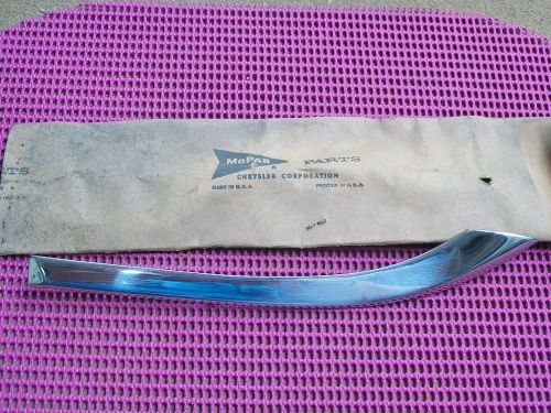 1957 desoto firesweep s27 nos mopar right fender lower molding 1686738