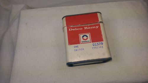 Delco remy 1995165 / d1579 head light switch, new old stock