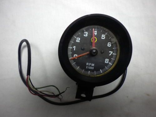 Universal tachometer 0 - 8000 rpms