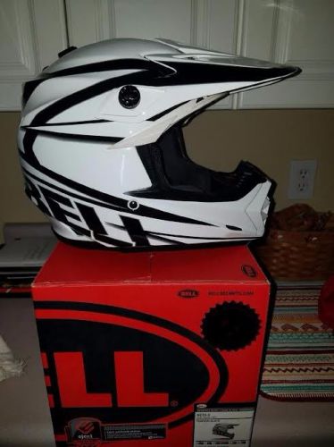 Bell moto 9 motocross helmet