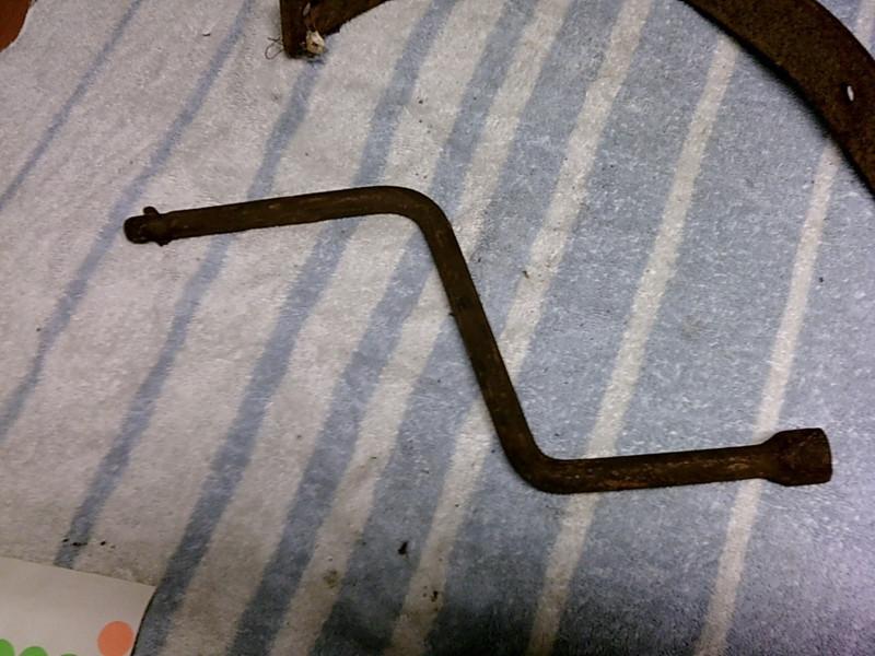 Buy vintage hand crank model a or t in Kewanee, Illinois, US, for US 9.99