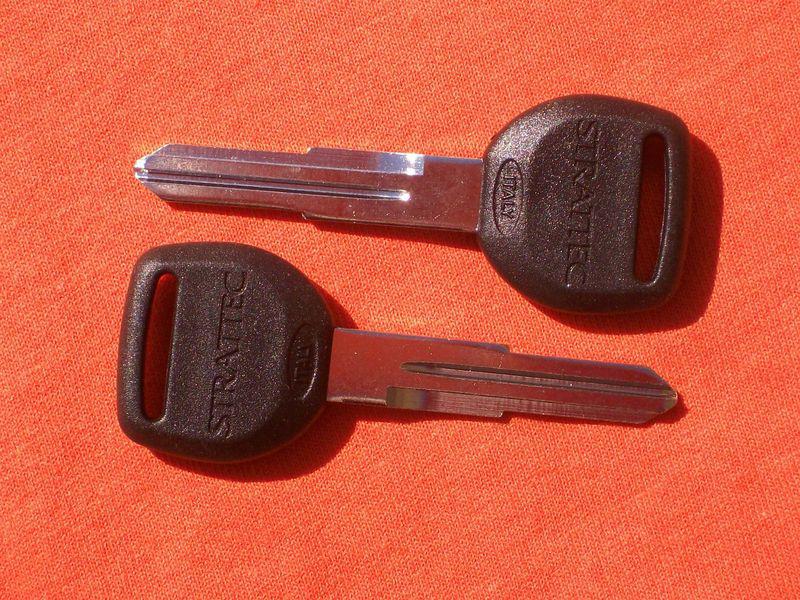 2 honda  key blanks 1990-2002