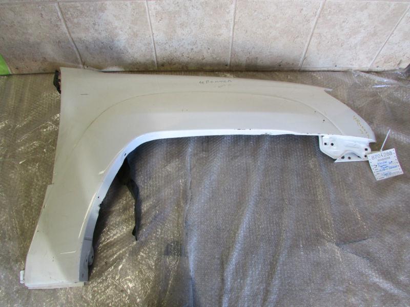 2003-2007 toyota 4runner right fender  with flare