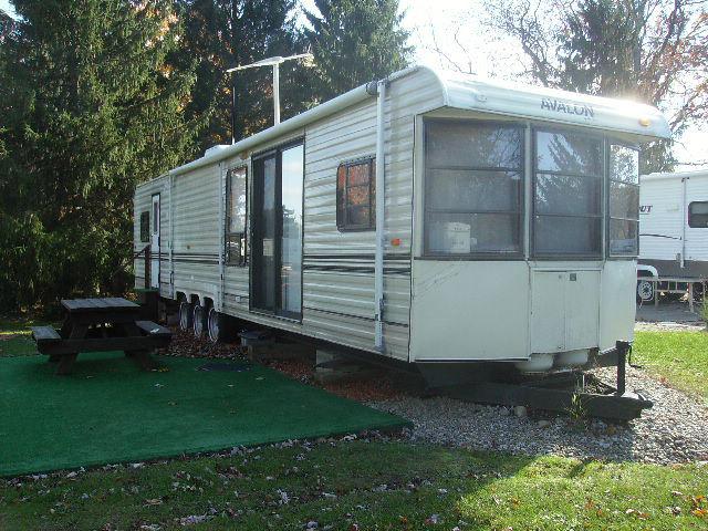 1994 avalon 40' park model 2 bedrooms rv camper trailer