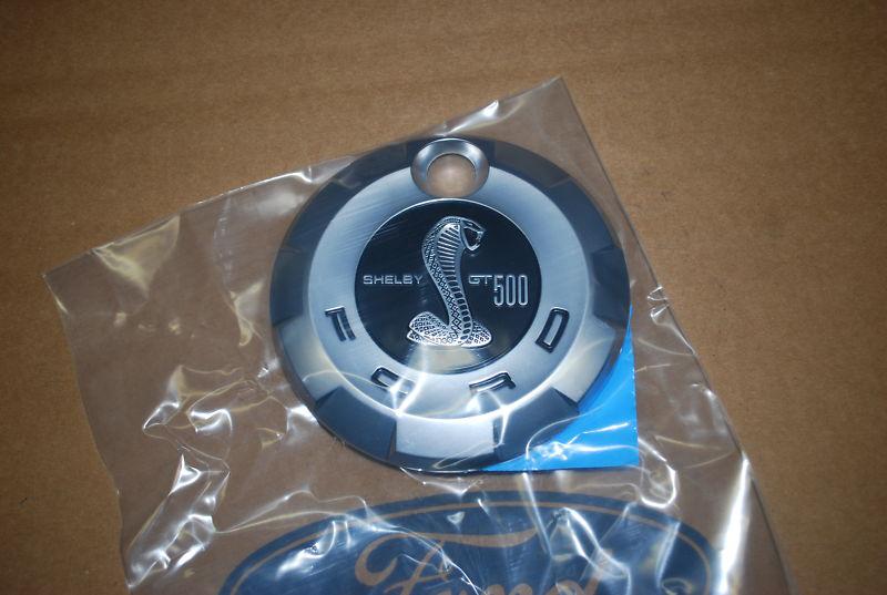 2007 - 09 mustang shelby gt500 faux fuel cap brand new ford decklid emblem